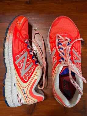 New Balance | Orange and Cream Women's Athletic Running Shoes Sz6